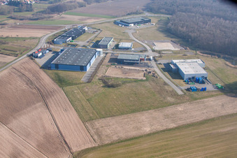 Drohnenbild von Eschbach im Bundesland Bas-Rhin, Frankreich