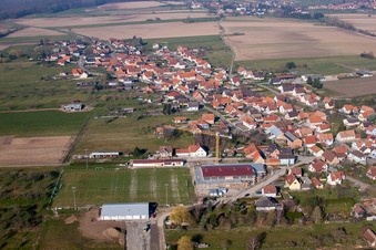 Eschbach im Bundesland Bas-Rhin, Frankreich von einer Drohne aus