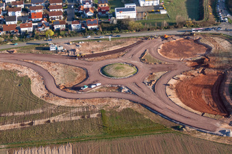 Baustelle des Kreisverkehr - Straßenverlauf Autobahnausfahrt Landau Mitte im Ortsteil Queichheim in Landau in der Pfalz im Bundesland Rheinland-Pfalz, Deutschland