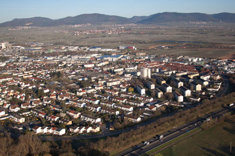 Landau in der Pfalz im Bundesland Rheinland-Pfalz, Deutschland aus der Drohnenperspektive