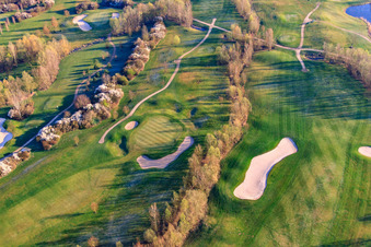 Golfanlage Landgut Dreihof - GOLF absolute am Morgen in Essingen im Bundesland Rheinland-Pfalz, Deutschland aus der Vogelperspektive