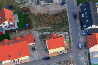 Forstlandallee in Jockgrim im Bundesland Rheinland-Pfalz, Deutschland von der Drohne aus gesehen