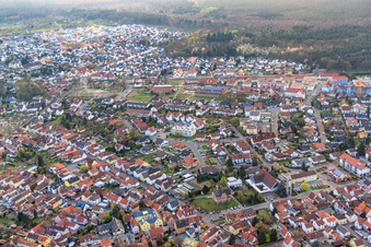 Maximilianstraße x Schillerstr in Jockgrim im Bundesland Rheinland-Pfalz, Deutschland