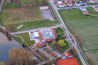 Hugo-Dörrler-Halle u am Schöpfwerk Leimersheim im Bundesland Rheinland-Pfalz, Deutschland