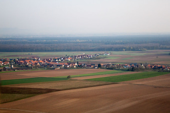 Schleithal im Bundesland Bas-Rhin, Frankreich von der Drohne aus gesehen