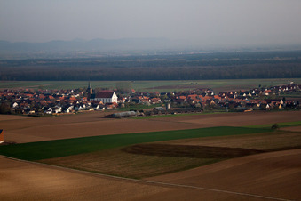 Luftbild von Schleithal im Bundesland Bas-Rhin, Frankreich