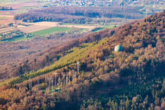 Radaranlagen in Lampertsloch im Bundesland Bas-Rhin, Frankreich