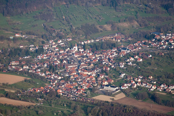Lembach im Bundesland Bas-Rhin, Frankreich von einer Drohne aus