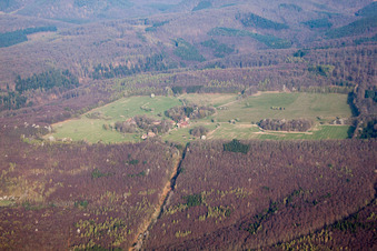 Drohnenaufname von Mattstall im Bundesland Bas-Rhin, Frankreich