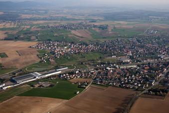 Soultz-sous-Forêts im Bundesland Bas-Rhin, Frankreich aus der Luft