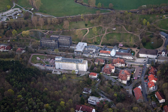 Klinikgelände des Krankenhauses Rhön-Klinikum im Ortsteil Herschfeld in Bad Neustadt an der Saale im Bundesland Bayern, Deutschland