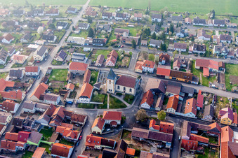 Kirchengebäude von St. Martin Merkershausen im Dorfkern in Bad Königshofen im Grabfeld im Bundesland Bayern, Deutschland