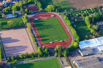 Zentrale Sportanlage Herxheim mit SV Viktoria 1913 e.V. Herxheim in Herxheim bei Landau im Bundesland Rheinland-Pfalz, Deutschland