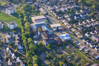 Schrägluftbild von PAMINA-Schulzentrum Herxheim in Herxheim bei Landau im Bundesland Rheinland-Pfalz, Deutschland