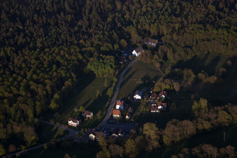 Schleithal im Bundesland Bas-Rhin, Frankreich aus der Drohnenperspektive