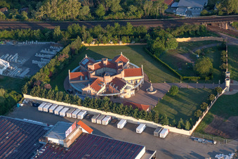 Luxus- Villa im Gewerbegebiet eines Spediteurs in Landau in der Pfalz im Bundesland Rheinland-Pfalz, Deutschland