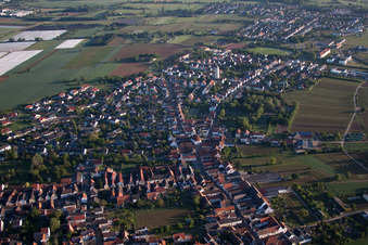 Goethestr im Ortsteil Lachen in Neustadt an der Weinstraße im Bundesland Rheinland-Pfalz, Deutschland
