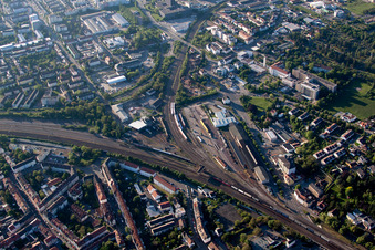 Gleisdreieck in Neustadt an der Weinstraße im Bundesland Rheinland-Pfalz, Deutschland aus der Luft