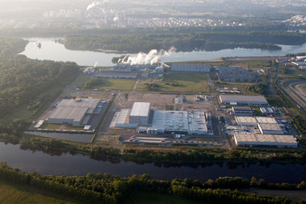 Luftbild von Wörth am Rhein, Industriegebiet Oberwald im Bundesland Rheinland-Pfalz, Deutschland