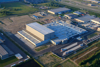 Baustelle der Pfälzer Erfrischungsgetränke GmbH in Wörth am Rhein im Bundesland Rheinland-Pfalz, Deutschland von oben gesehen