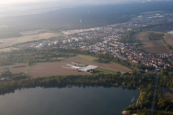 Ortsteil Leopoldshafen in Eggenstein-Leopoldshafen im Bundesland Baden-Württemberg, Deutschland von einer Drohne aus