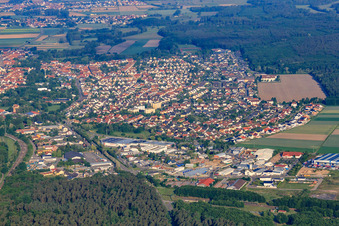 Stadtansicht aus Nordosten in Bellheim im Bundesland Rheinland-Pfalz, Deutschland