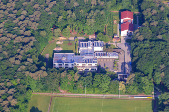 Schule mit dem Förderschwerpunkt Sprache und Heilpädagogische Kindertagesstätte "Rückenwind" in Rülzheim im Bundesland Rheinland-Pfalz, Deutschland