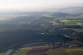 KKW Grohnde aus der Ferne in Emmerthal im Bundesland Niedersachsen, Deutschland