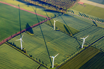 Luftbild von Windpark Kugelberg Hohe - Vestas V80-2MW im Ortsteil Brökeln in Hehlen im Bundesland Niedersachsen, Deutschland