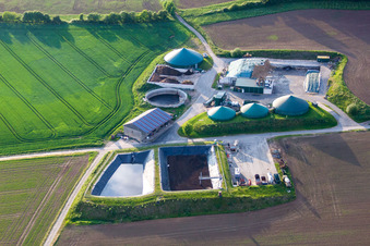 Biogasanlage im Ortsteil Münsterbrock in Marienmünster im Bundesland Nordrhein-Westfalen, Deutschland