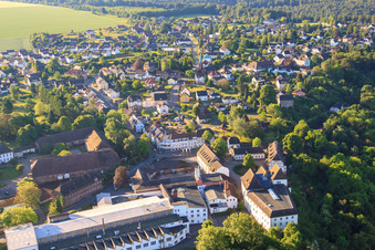 Luftbild von Porzellanmanufaktur FÜRSTENBERG am MUSEUM SCHLOSS FÜRSTENBERG in Fürstenberg im Bundesland Niedersachsen, Deutschland