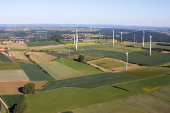 Windpark Haarbrück-Wortberg in Beverungen im Bundesland Nordrhein-Westfalen, Deutschland von oben