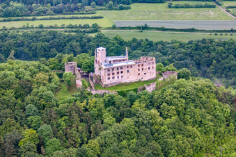 Burg Trimburg im Ortsteil Trimberg in Elfershausen im Bundesland Bayern, Deutschland