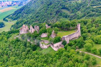 Burgruine Homburg bei Gössenheim im Bundesland Bayern, Deutschland aus der Luft