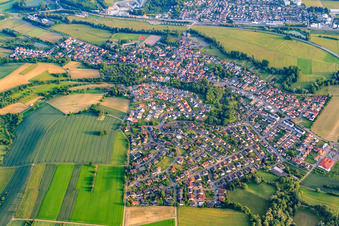 Dorfansicht im Odenwald aus Nordosten in Mauer im Bundesland Baden-Württemberg, Deutschland