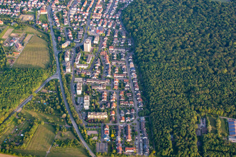 Luftbild von Heidelberger Straße von Norden in Wiesloch im Bundesland Baden-Württemberg, Deutschland