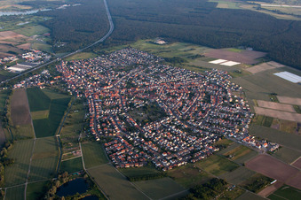 Ortsteil Sankt Leon in St. Leon-Rot im Bundesland Baden-Württemberg, Deutschland aus der Vogelperspektive