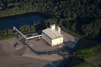 Drohnenbild von Lauterbourg im Bundesland Bas-Rhin, Frankreich