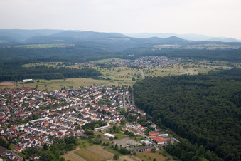 Luftbild von Ortsteil Spessart in Ettlingen im Bundesland Baden-Württemberg, Deutschland