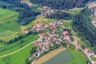 Lerchenstr im Ortsteil Naislach in Oberreichenbach im Bundesland Baden-Württemberg, Deutschland