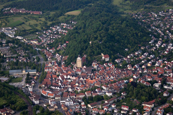 Luftbild von Historische Altstadt mit Stiftskirche in Herrenberg im Bundesland Baden-Württemberg, Deutschland