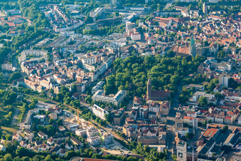 Alter Friedhof im Ortsteil Mitte in Ulm im Bundesland Baden-Württemberg, Deutschland
