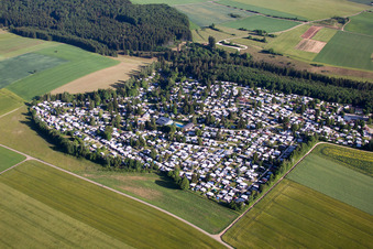 Wohnwagen und Zelte- Campingplatz - und Zeltplatz Campingplatz Heidehof in Laichingen im Ortsteil Machtolsheim im Bundesland Baden-Württemberg, Deutschland