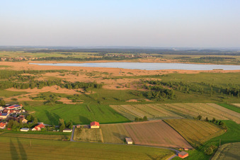 Luftbild von Federsee im Ortsteil Brackenhofen in Alleshausen im Bundesland Baden-Württemberg, Deutschland