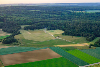 Flugplatz Schlechtenfeld in Ehingen im Bundesland Baden-Württemberg, Deutschland von oben