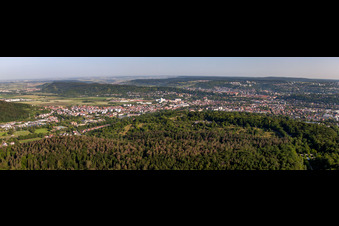 Panorama Perspektive Ortsansicht der Straßen und Häuser der Wohngebiete in Tübingen im Bundesland Baden-Württemberg, Deutschland