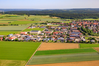Gewerbegebiet Dieselstr in Deckenpfronn im Bundesland Baden-Württemberg, Deutschland