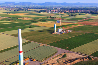 Baustelle Neuer Windpark in Offenbach an der Queich im Bundesland Rheinland-Pfalz, Deutschland aus der Vogelperspektive