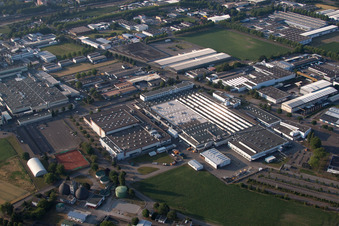Industrie- und Gewerbegebiet Carl Benz Straße hier Grohe AG in Lahr/Schwarzwald im Bundesland Baden-Württemberg, Deutschland