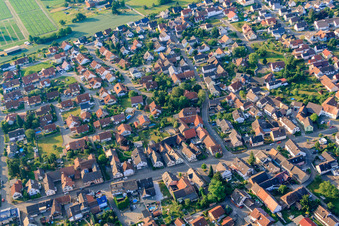 Luftbild von Haupstraße x Schloßstr im Ortsteil Orschweier in Mahlberg im Bundesland Baden-Württemberg, Deutschland